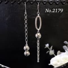 ピアス シンプルアシメのサムネイル