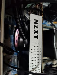 NZXT水冷クーラー搭載GTX1080tiのサムネイル