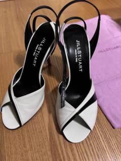 JILL STUART ストラップパンプス ホワイト×黒のサムネイル