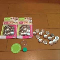 品薄☆くるみボタン 製作 キット 27㎜！ ダイソー 補充用のサムネイル