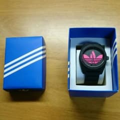 adidas originals 腕時計 ブラック×ピンクのサムネイル