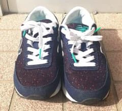 new balance　スニーカー　23.5cmのサムネイル