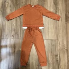 子供服　キッズ服　茶色　ブラウン　セットアップ 120cmのサムネイル