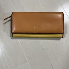 hilla レザー長財布 バイカラー箱付きのサムネイル