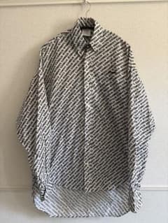 VETEMENTS All Over Logo Shirt M ヴェトモン ロゴ VETEMENTS All Over Logo Shirt M ヴェトモン ロゴ - メルカリ
