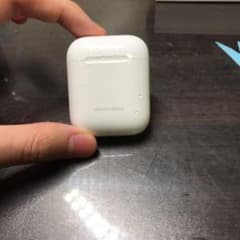 AirPods 第2世代　充電ケースのサムネイル