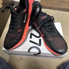 ま*さ様 Nike Air Max 270 ブラック/レッドのサムネイル