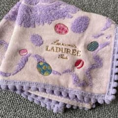 ラデュレタオルハンカチのサムネイル