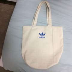 adidas トートバッグのサムネイル
