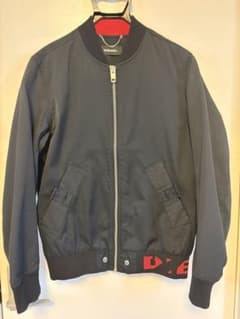 チョコミント様専用　DIESEL MA-1 ブラック Sサイズ 美品 人気モデルのサムネイル