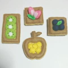 フェルト ハンドメイド パン デニッシュのサムネイル