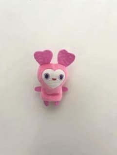 TWICE LOVELY Lovely 指人形のサムネイル