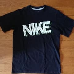 NIKE Tシャツのサムネイル