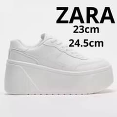 完売品ZARA フラットフォームスニーカー 38(JP24.5cm)新品タグ付き 完売品ZARA フラットフォームスニーカー 38(JP24.5cm) - メルカリ
