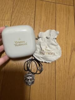 Vivienne Westwood ネックレスのサムネイル
