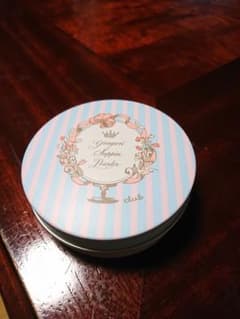クラブ すっぴんパウダー ホワイトフローラルブーケ のサムネイル