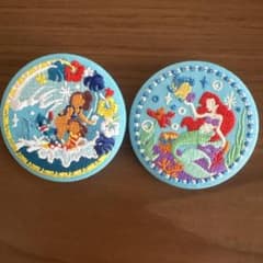 ディズニー 刺繍缶バッジ リロ＆スティッチ アリエルのサムネイル