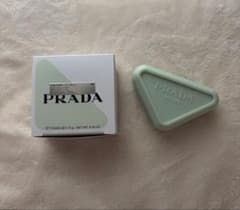 【新品未使用】PRADA リップ ジェリー 00グリーン