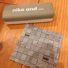 jins niko and... コラボケースのサムネイル