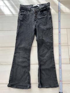 ZARA グレー フレアパンツ 3つボタンのサムネイル