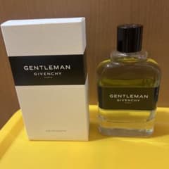 GIVENCHY GENTLEMAN オードトワレ 100ml　ほぼ満量のサムネイル