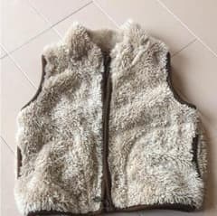 UNIQLO ベビー80 ベストのサムネイル