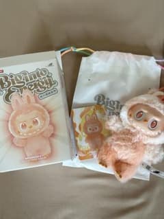 Labubu Big into Energy Happinessのサムネイル