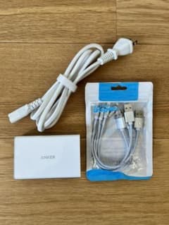Anker Power Port 5 充電器中古 おまけ付きのサムネイル