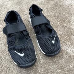 NIKE ナイキ エアリフト　16㎝　キッズ　スニーカー　靴のサムネイル