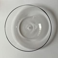 黒川登紀子さん ガラスプレート黒縁 - メルカリ