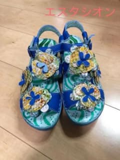 エスタシオン　サンダルのサムネイル