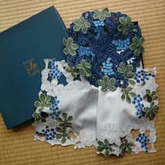 新品・源右衛門テーブルセンターと花瓶敷きのサムネイル