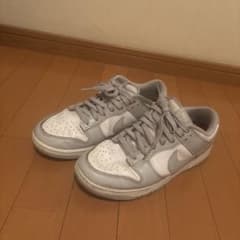 NIKE DUNK LOW グレー ホワイトのサムネイル