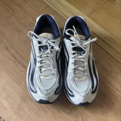 Rebok スニーカー　25.5mm プレミア ポンプ パリス