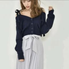 お値下げしました♡ ティティアンドコー　オフショルカーディガン　ネイビーのサムネイル