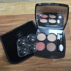 値下げ中！新品未使用　CHANEL アイシャドウパレット 268のサムネイル