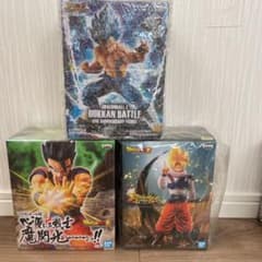 ドラゴンボールフィギュア　プライズ　3体セットのサムネイル
