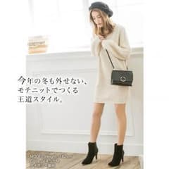 ニットワンピ ベージュのサムネイル