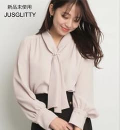 未使用♢JUSGLITTY 7分袖パールバーブラウス - メルカリ