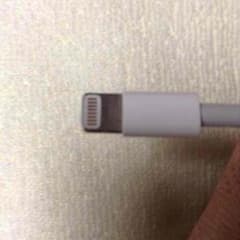 iPhoneの充電コードのサムネイル