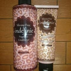 コンディショナーとヘアトリートメントのサムネイル