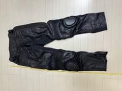 t*2様 レザー製バイクパンツ 膝パッド付きのサムネイル