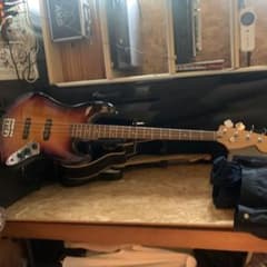 Fender copy no brand jazz bassのサムネイル