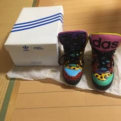 大幅値下げ アディダス×ジェレミースコット スニーカーのサムネイル