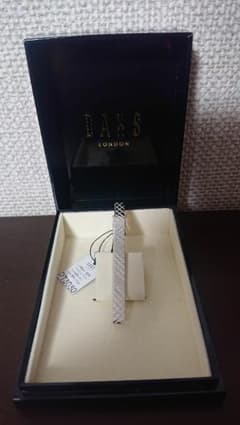 coyumi☆☆☆セール中様専用[新品未使用]DAKS ネクタイピンのサムネイル