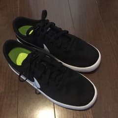 NIKE  ナイキ スニーカーのサムネイル