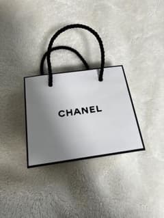 Chanel ショッパー　紙袋　1枚のサムネイル