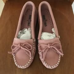 本日限定値下げ ミネトンカ モカシン ＊  美品 MINNETONKAのサムネイル
