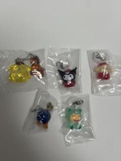 ガチャガチャ　サンリオ　マリオ　しんちゃんのサムネイル