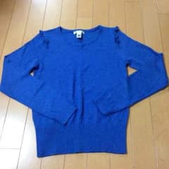 kit様ご専用♡MANGO♡肩フリル群青ニットのサムネイル